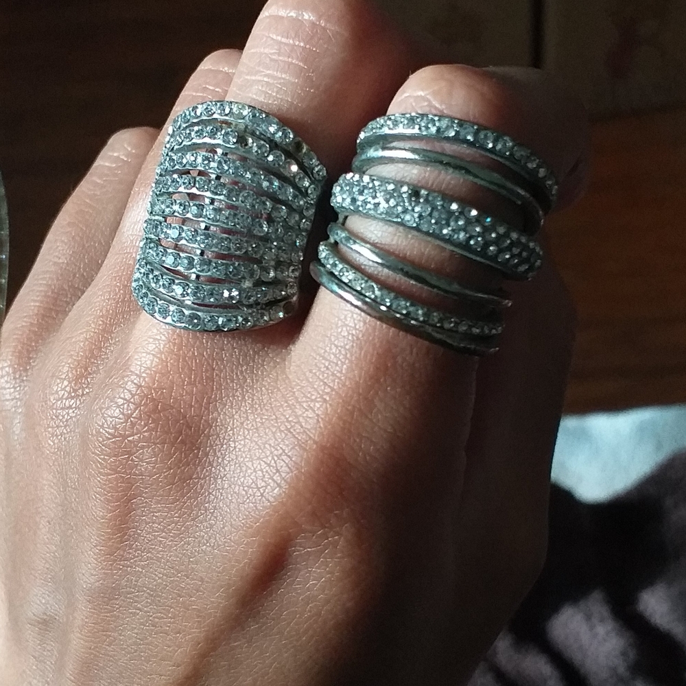 Stacked enamel rings